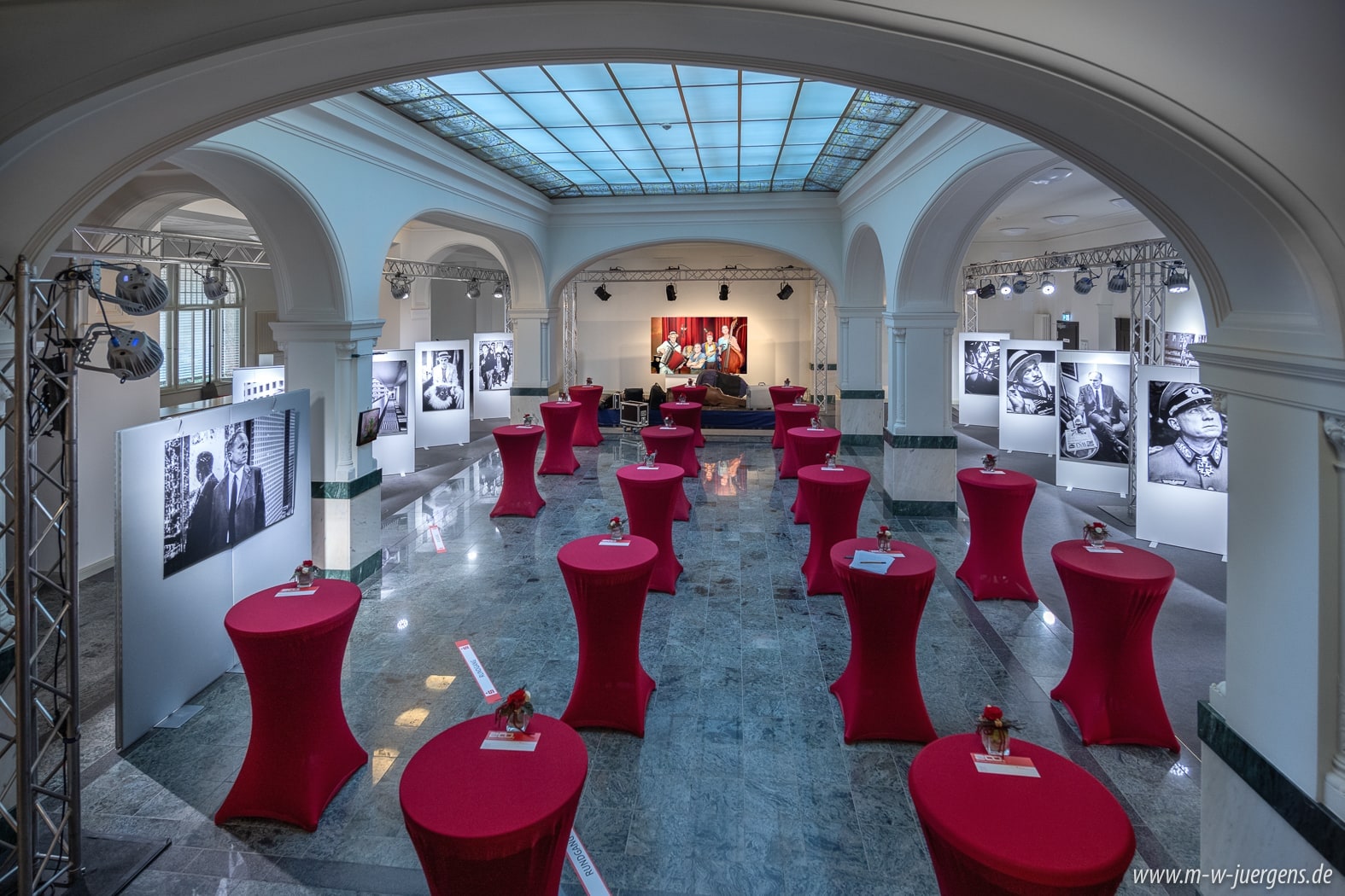 Filmkunstfest Schwerin MV, Manfred W. Jürgens, Katharina John, Ulrich Tukur, Sparkasse Mecklenburg Schwerin, Historische Kundenhalle Ausstellung