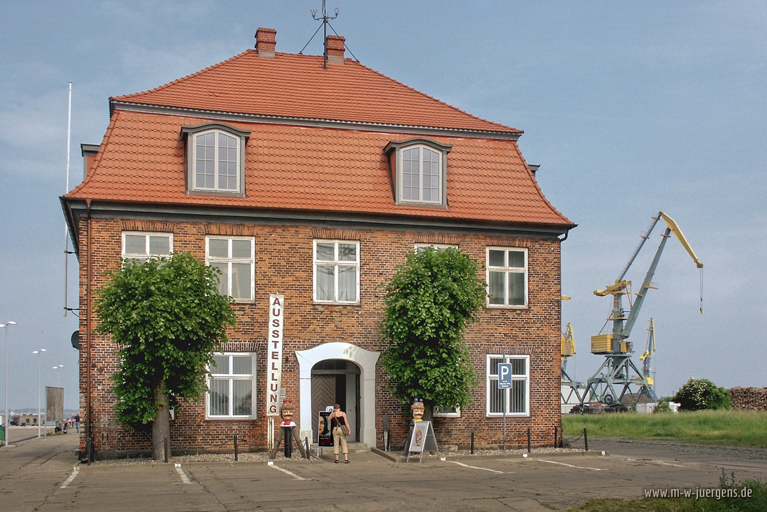 Manfred W. Juergens, Wismar